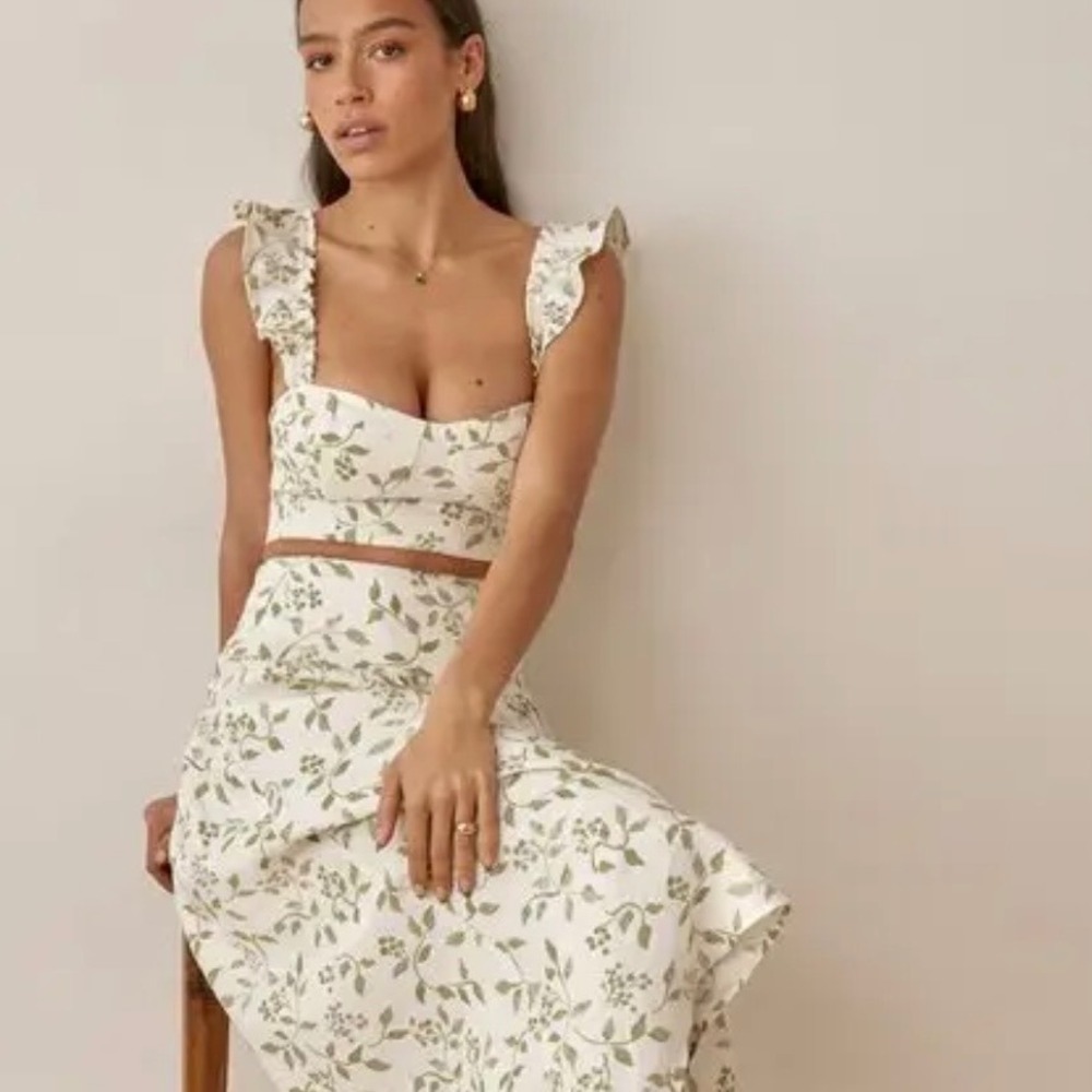 Reformation Junie 100% Linen Crop Top in Cypress Green Floral Print SZ 2 Boho - Picture 1 of 7